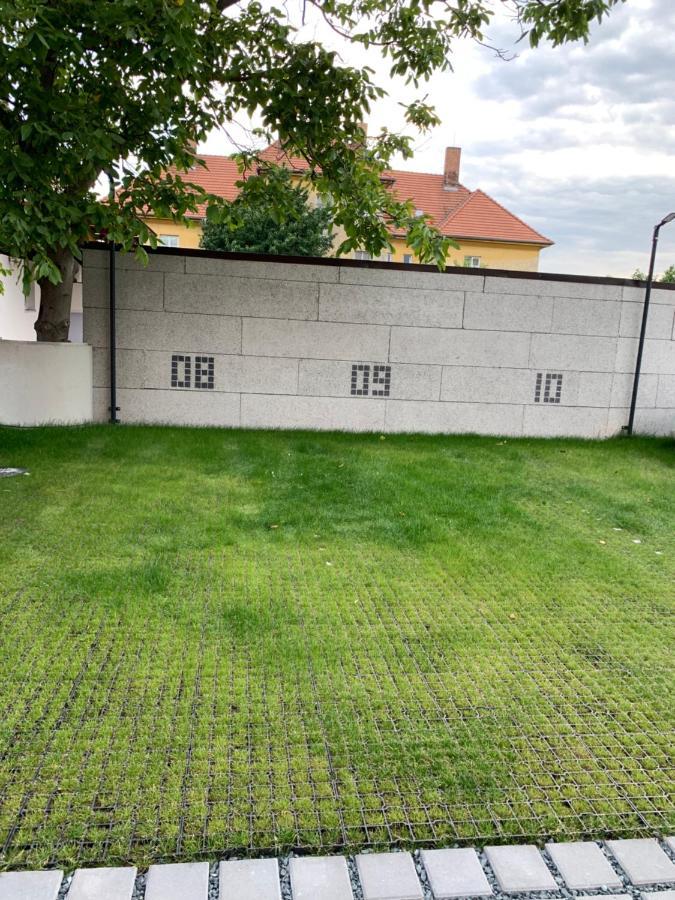 Ap-Art-Man 08 Lejlighed Mikulov Eksteriør billede